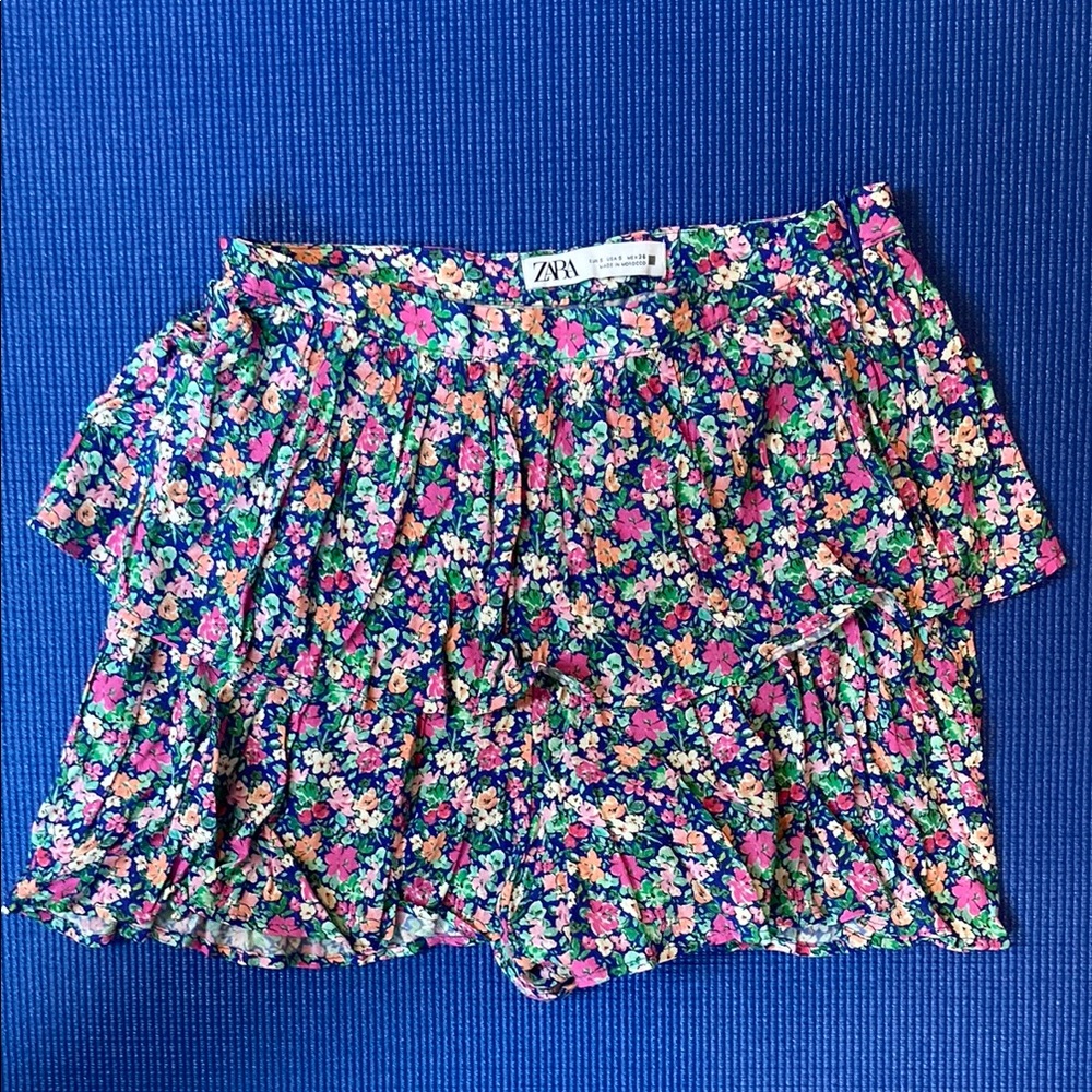 Zara Floral Ruffle Mini Skort